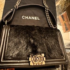 Chanel Rabbit Fur-Trimmed Lambskin Medium Boy Flap Bag